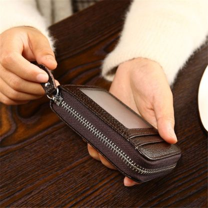Classic Vintage Zippered Wallet - Image 4