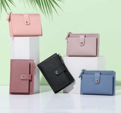Compact Sleek Card Holder - Image 2