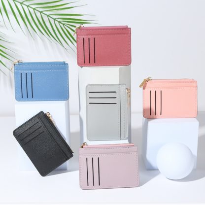 Compact Sleek Card Holder - Image 4