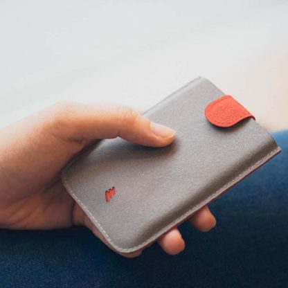 Portable Gradient Card Smart Vault - Image 2