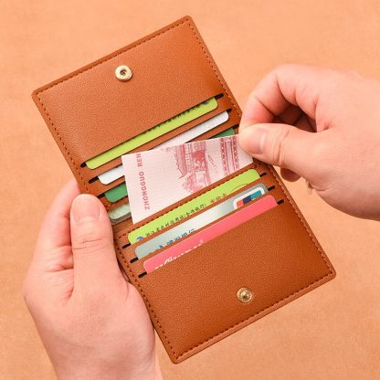 Compact Multi-Card Slot Wallet - Image 4